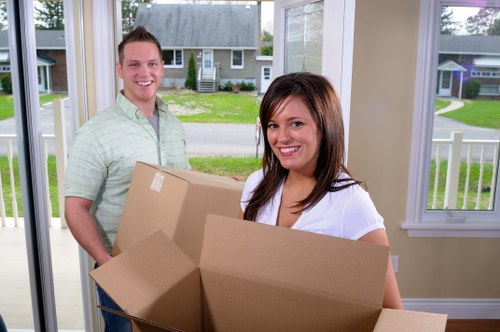 Local removals Finchley service managing access and transport in a residential street