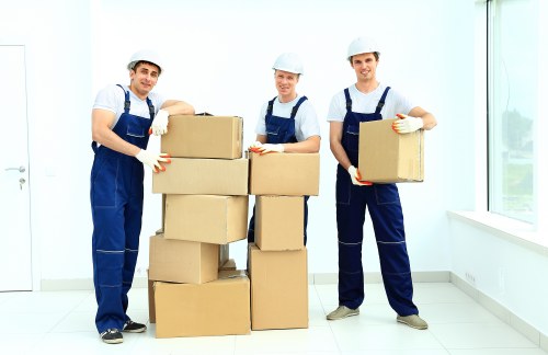 Professional packing and unpacking services in Finchley for a smooth home move